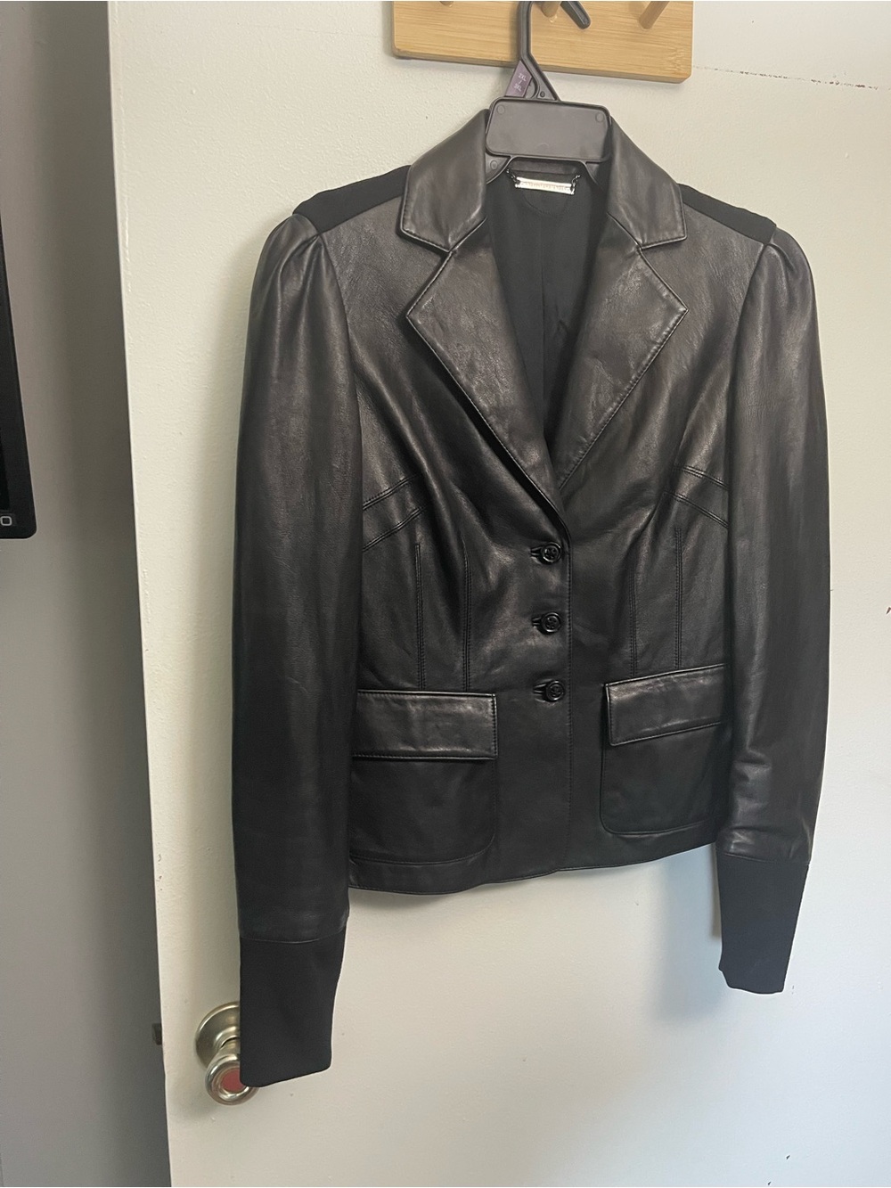 Diane von Furstenberg black Leather Jacket size 6, great condition